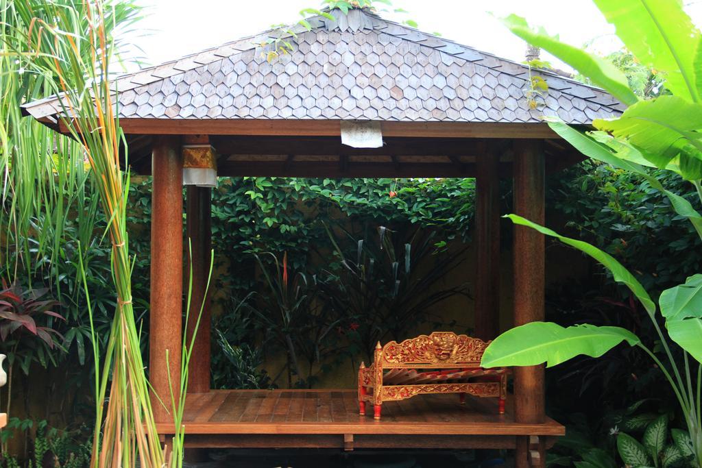 Royani Villa Sukawati  Exterior photo