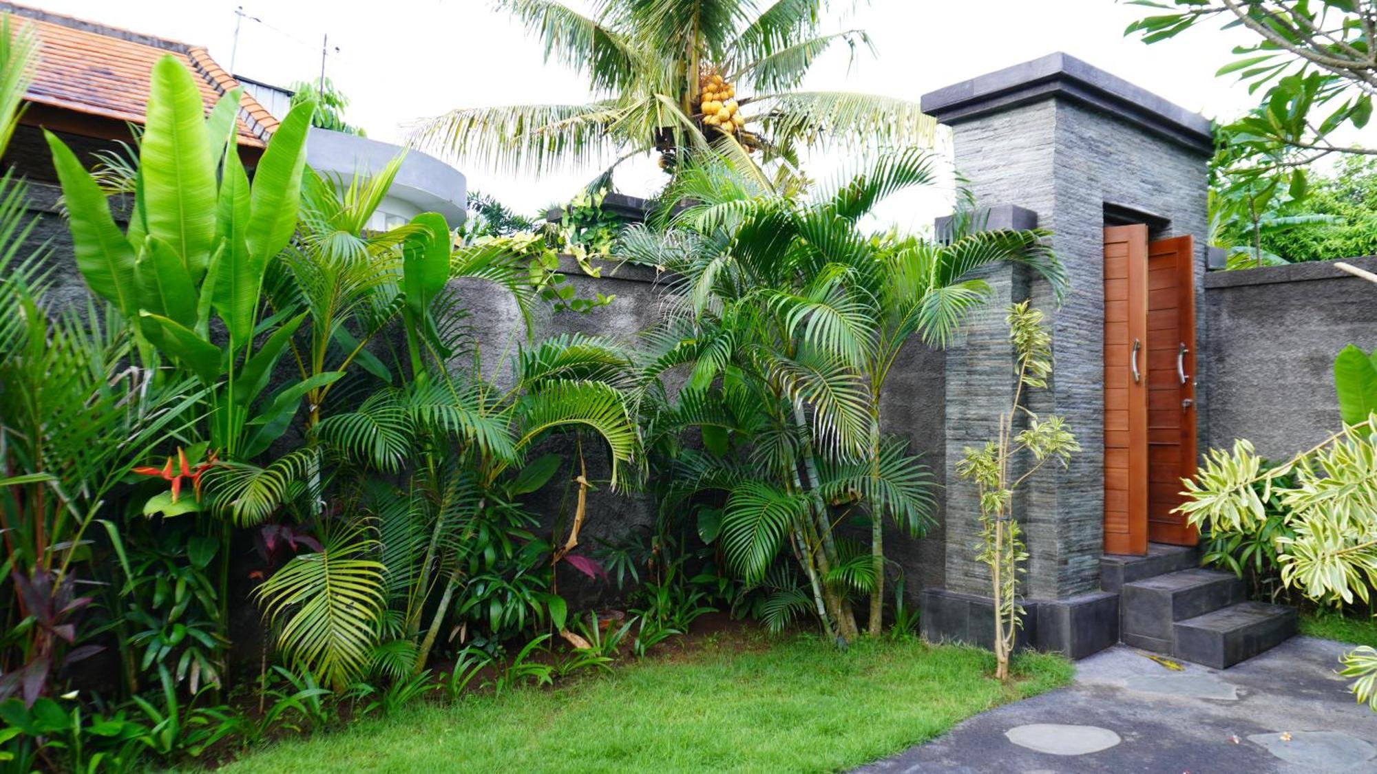 Royani Villa Sukawati  Exterior photo